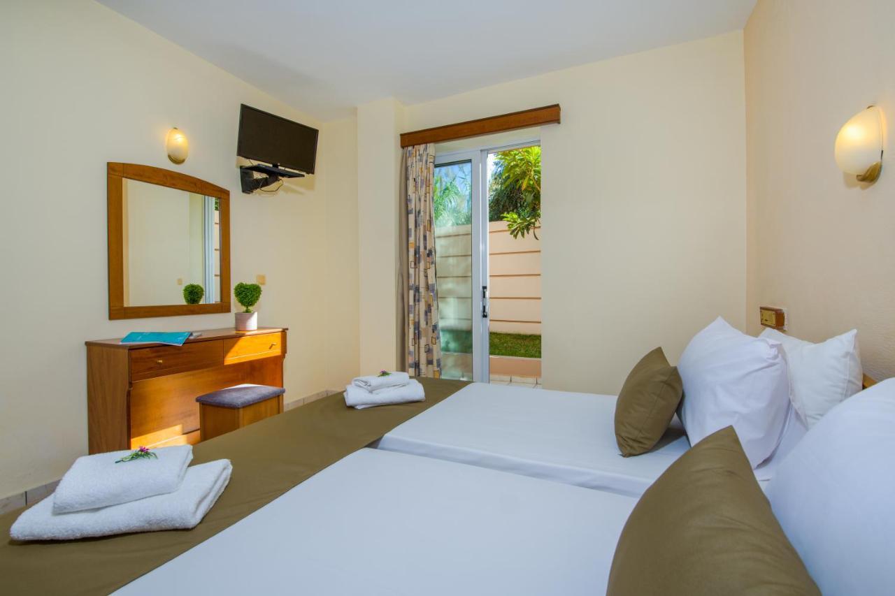 Dias Hotel Apartments Agia Marina エクステリア 写真