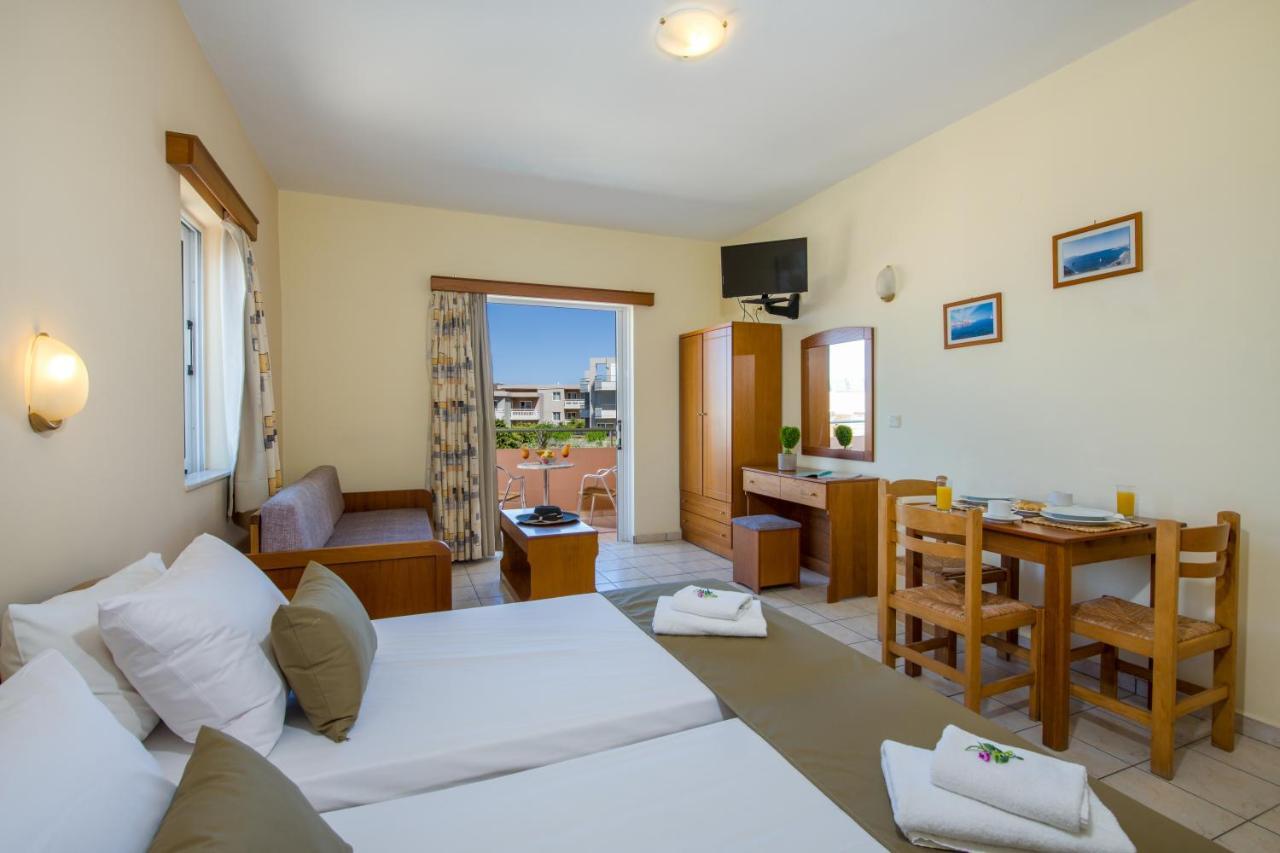 Dias Hotel Apartments Agia Marina エクステリア 写真