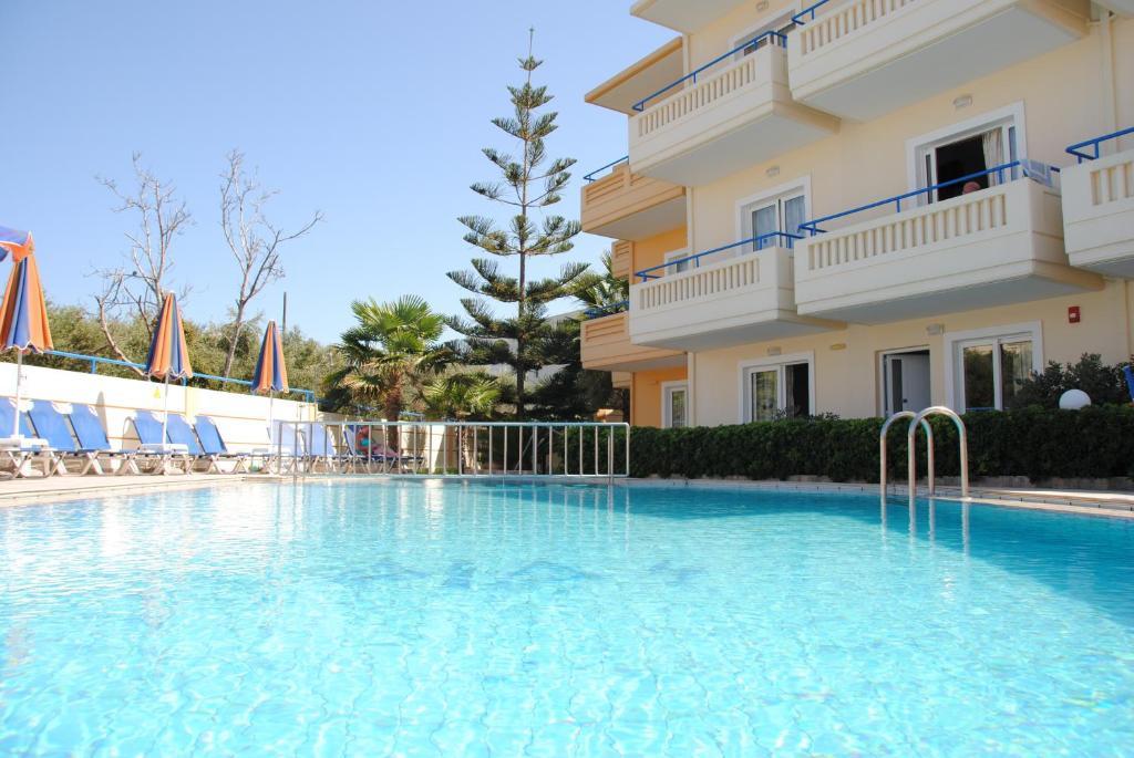 Dias Hotel Apartments Agia Marina エクステリア 写真