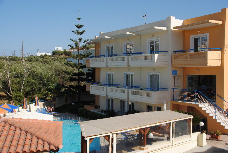 Dias Hotel Apartments Agia Marina エクステリア 写真